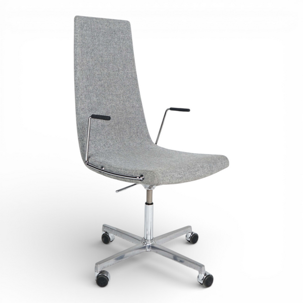 Fora Form Clint konferansestol