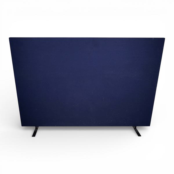 Bred gulvstående skillevegg