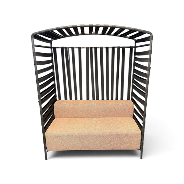 FourPeople Sofa Hut 2-seter med spilerygg fra Four Design, tekstil Kvadrat Encircle