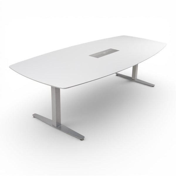 Hvitt møtebord 240x115 m/ sentrert kabelgjennomføring, Duba B8
