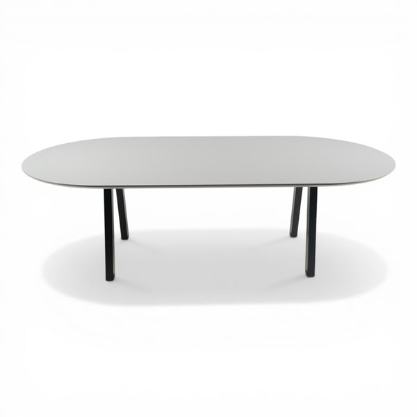 Ovalt Møtebord 240x120, grå bordplate m/sort understell
