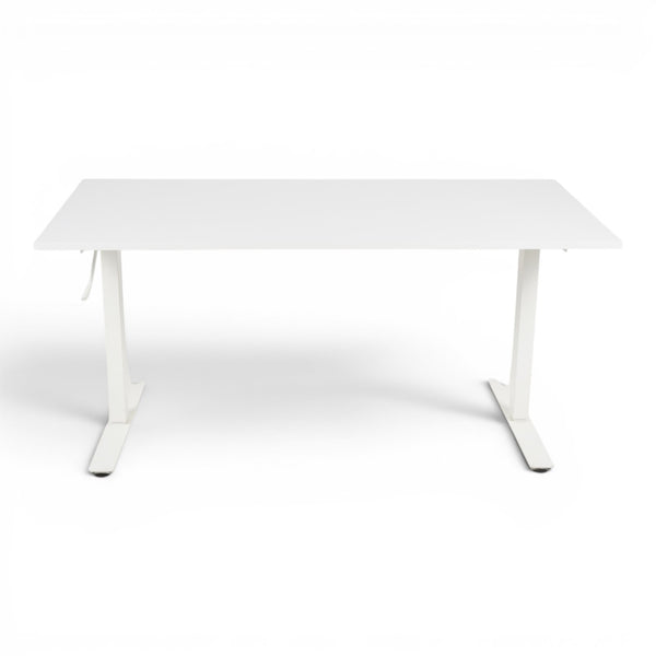 Skrivebord med understell fra IKEA modell Trotten, med ny hvit laminat bordplate