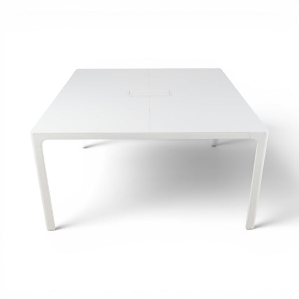 Ikea bekant møtebord 140x140, helhvit