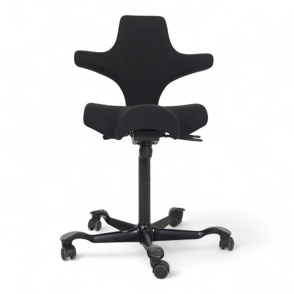 Håg Capisco 8106 m/sort benkryss, nyomtrukket