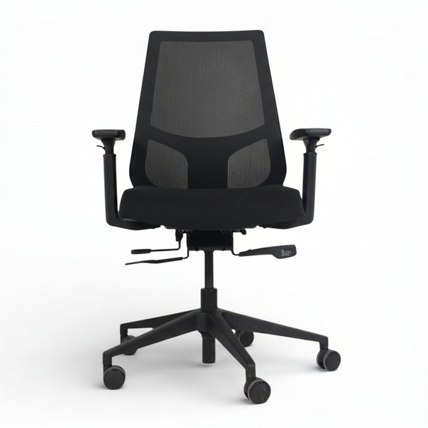 Rico kontorstol med armlener og rygg i mesh