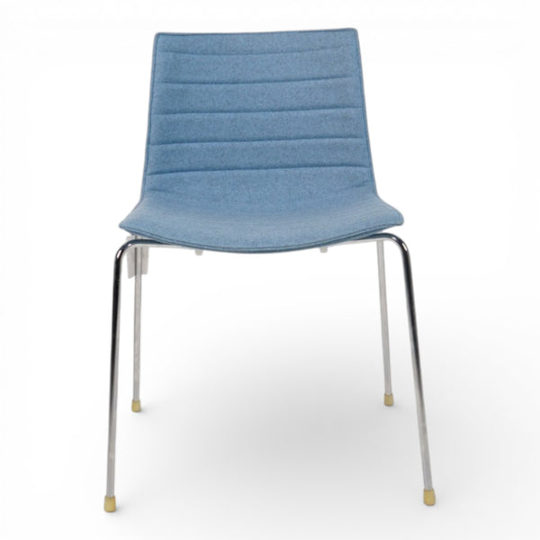 Arper Catifa 46 Konferansestol