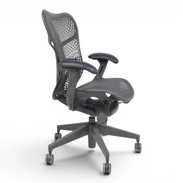 Herman Miller Mirra 2 kontorstol, graphite