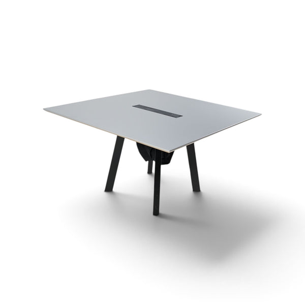 Møtebord fra Svenheim factor 130x130, sort understell