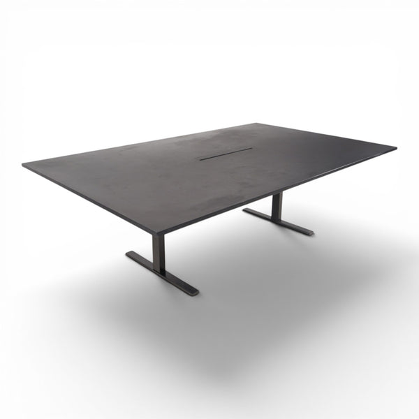 Helsort møtebord 240x150