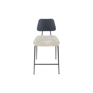 Loopr AS Labofa barstol med beige polstret sete, sort ryggstøtte og sorte metallben, 65 cm sittehøyde.