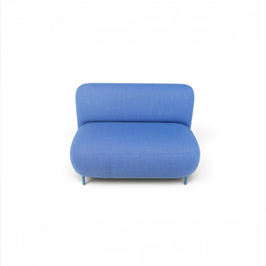Loopr AS Pedrali Modus sofa i blått tekstil med avrundet design og matchende blå ben