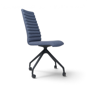 Loopr AS Scan Sørlie Apollo Cross konferansestol med høy rygg i blått Camira Era-tekstil og sort understell med hjul