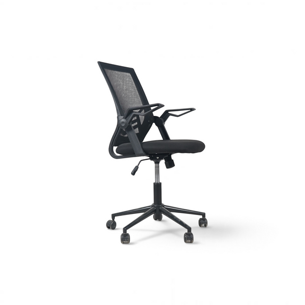 Loopr AS sort kontorstol med nettingrygg, justerbare armlener og hjul for ergonomisk støtte på kontoret.