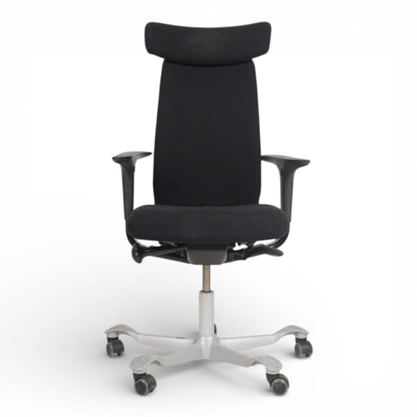 Håg H05 5500 med swingback armlener og nakkestøtte