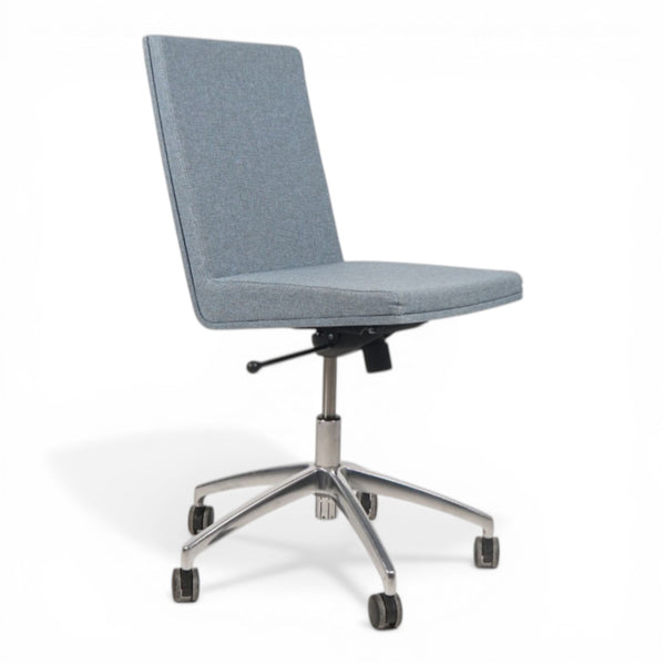 Møteromsstol fra EFG