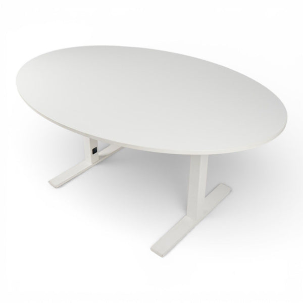 Ovalt møtebord 160x110