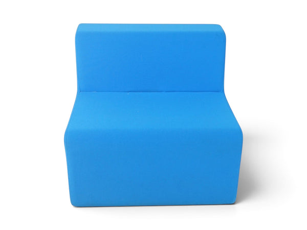 Refurnish by Loopr Ahrend modulær loungestol i mørkeblått tekstil med minimalistisk design og ryggstøtte