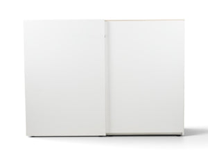 Refurnish by Loopr Ahrend skap med hvite skyvedører og eikeplate på toppen, 160x45x120 cm