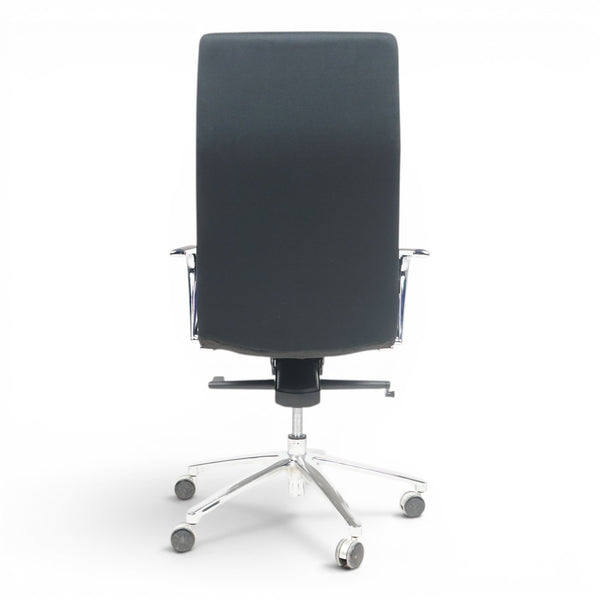 Refurnish by Loopr black office chair with armrests and chrome base on wheels