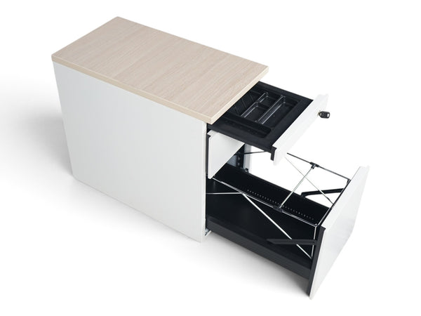 Refurnish by Loopr Ahrend skuffeseksjon i hvit med eikeplate, hjul og to uttrekkbare skuffer med innredning