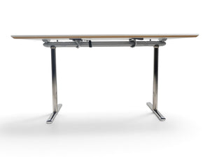 Refurnish by Loopr konferansebord fra Howe med hvit bordplate og sølvfargede metallbein, 140x80 cm.
