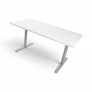 Refurnish by Loopr konferansebord med hvit bordplate og grått understell, 180x80 cm