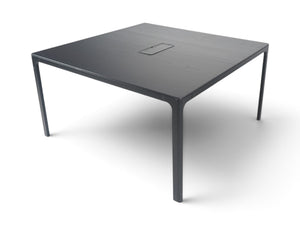Refurnish by Loopr IKEA BEKANT kvadratisk sort møtebord 140x140 cm med slitesterk overflate og pulverlakkert understell