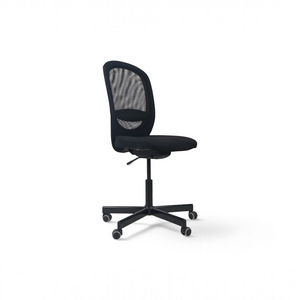 Refurnish by Loopr IKEA FLINTAN kontorstol i sort med nettingrygg og hjul, sett fra siden.