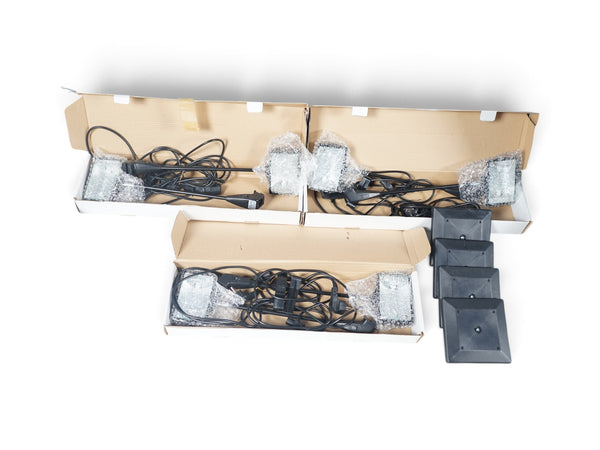 Refurnish by Loopr sceneutstyr med svarte LED-lys og monteringsbraketter i originale pappesker